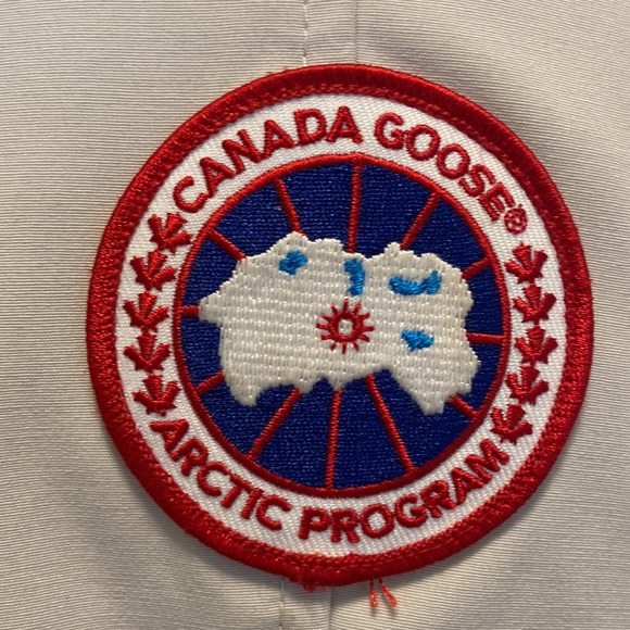 Canada Goose Chilliwack Bomber - Picture 6 of 16